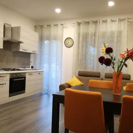 Appartamento La casa di Ale Aci Castello Esterno foto